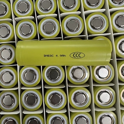 21700 μπαταρία ιόντων λιθίου, 5000 mAh χωρητικότητα, 3C 15A ρυθμός εκφόρτισης.